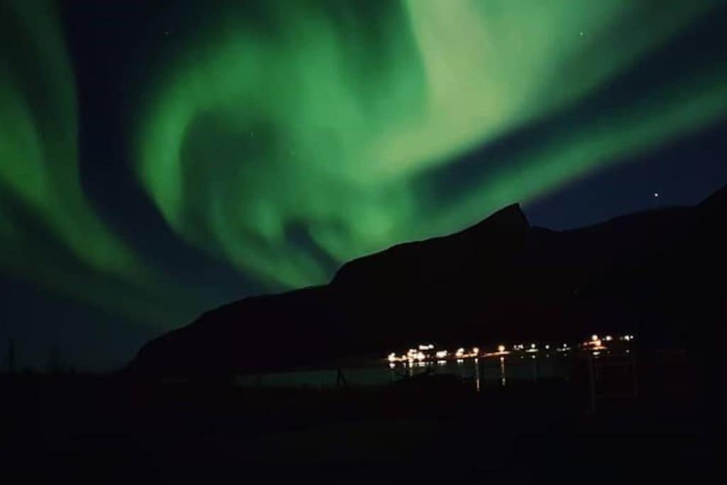 Leilighet I Rorbu Pa Kaldfarnes - Yttersia Senja Exterior photo