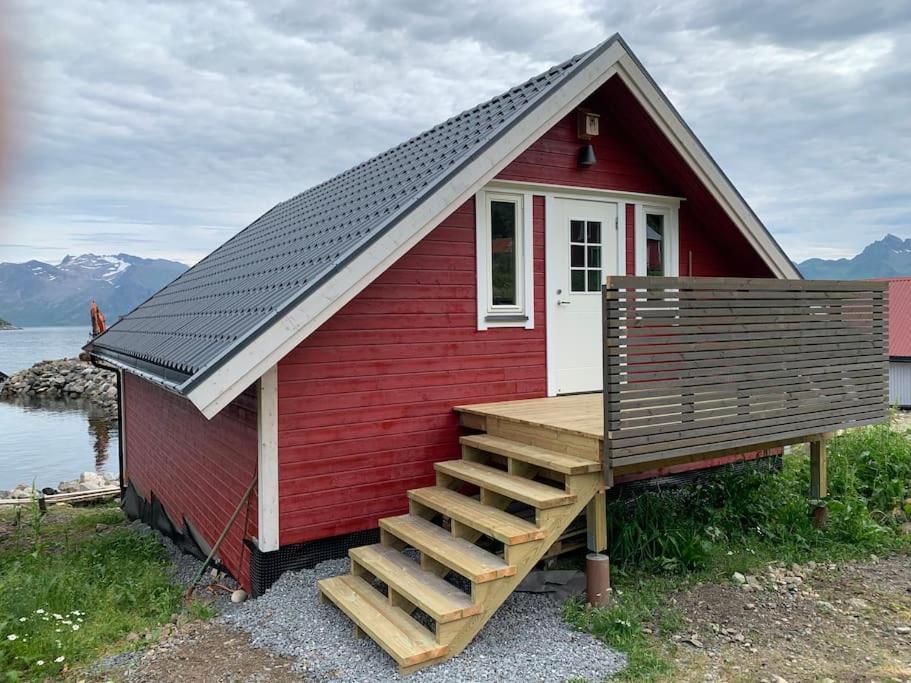 Leilighet I Rorbu Pa Kaldfarnes - Yttersia Senja Exterior photo
